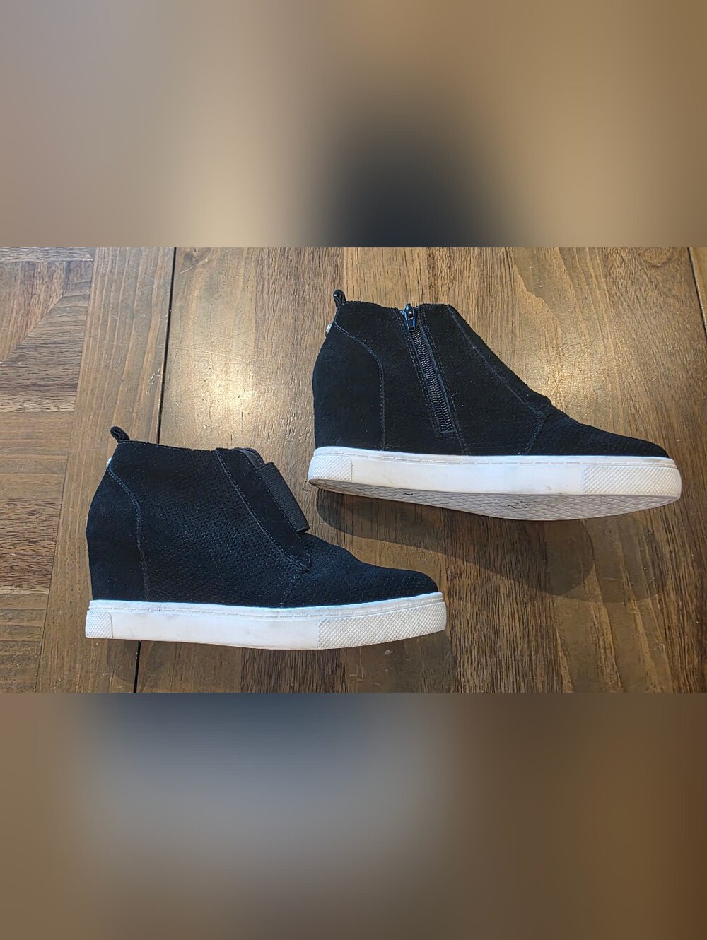 Steve Madden Black Suede Wedge Zip Sneakers Sz 8 FLAVY Leather Upper